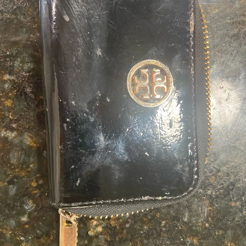 Tory Burch Black and Gold Logo Tassel Charm